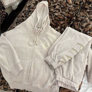 PINK Victoria's Secret Light Beige Zip-Up Set